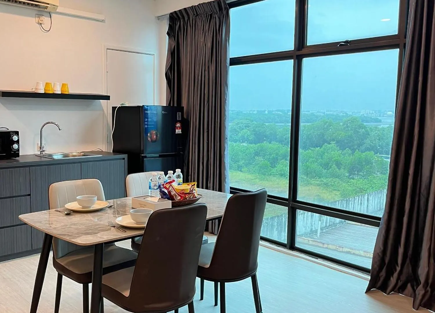 Ezzyhome Puteri Square Johor Bahru Aparthotel